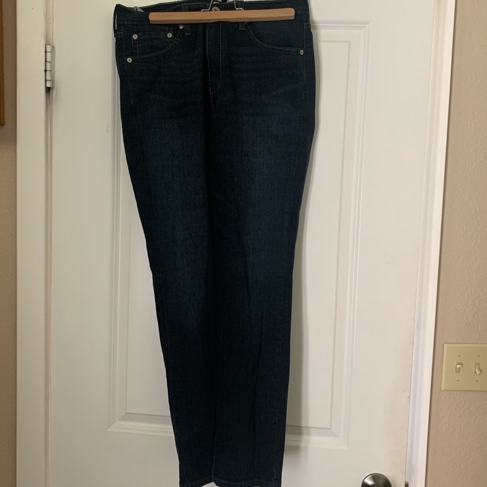 Signature by Levi Strauss Slim Denim Jeans